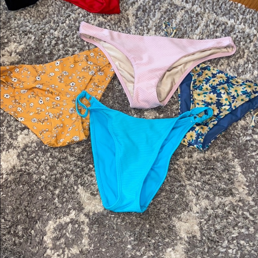set of 4 medium bikini bottoms